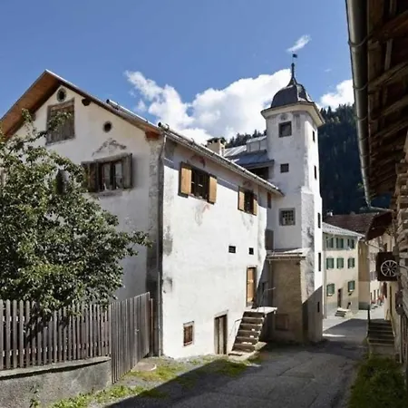 Turalihus Unten 1obergeschoss - Ferien Im Baudenkmal Valendas